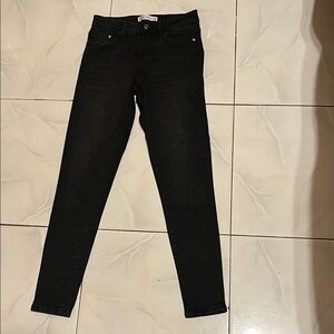 Zara Women's Black Skinny Jeans